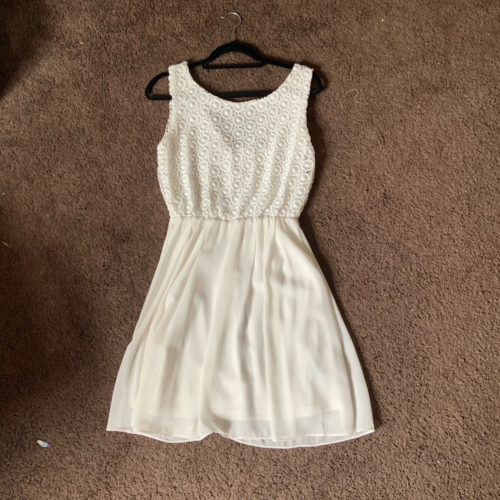 White dress, scoop neck, lace detail